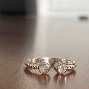 925 Sterling Silver ring with Labradorite Stones